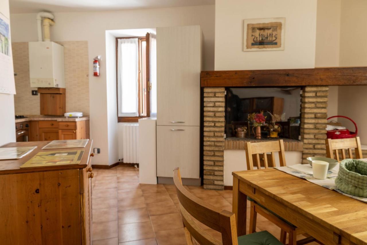 Haus Martina Daire Desenzano del Garda Dış mekan fotoğraf