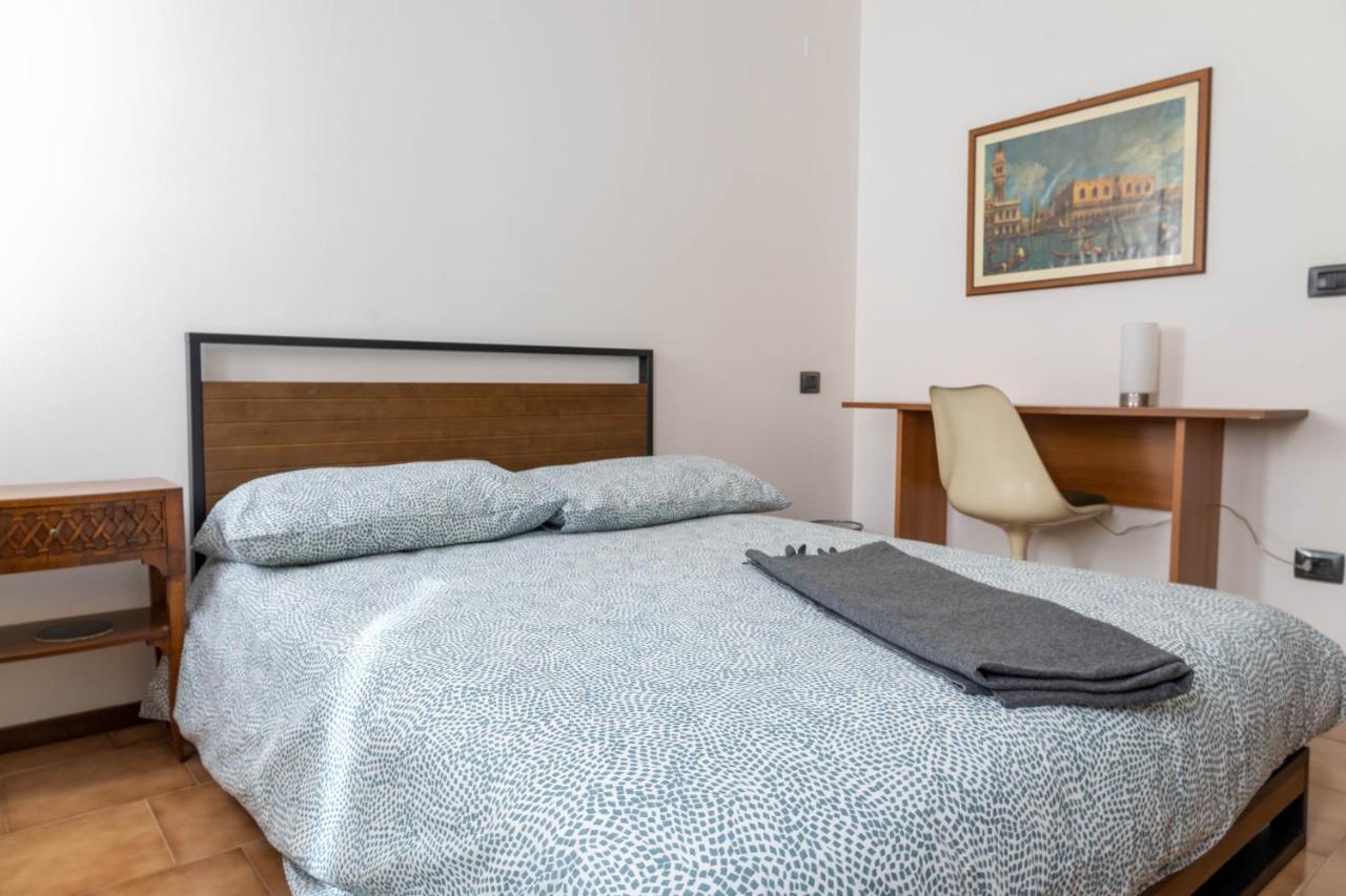 Haus Martina Daire Desenzano del Garda Dış mekan fotoğraf
