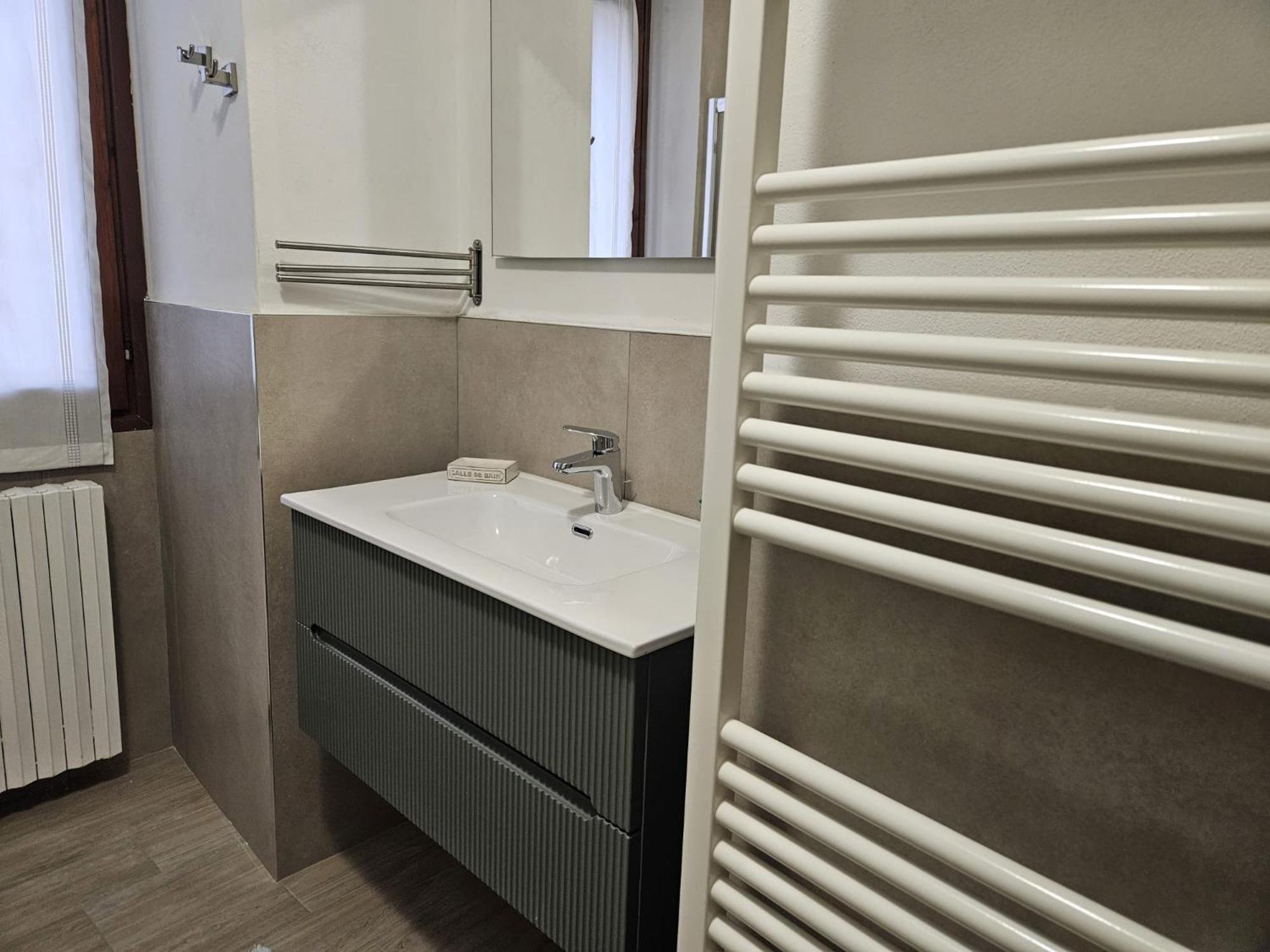 Haus Martina Daire Desenzano del Garda Dış mekan fotoğraf